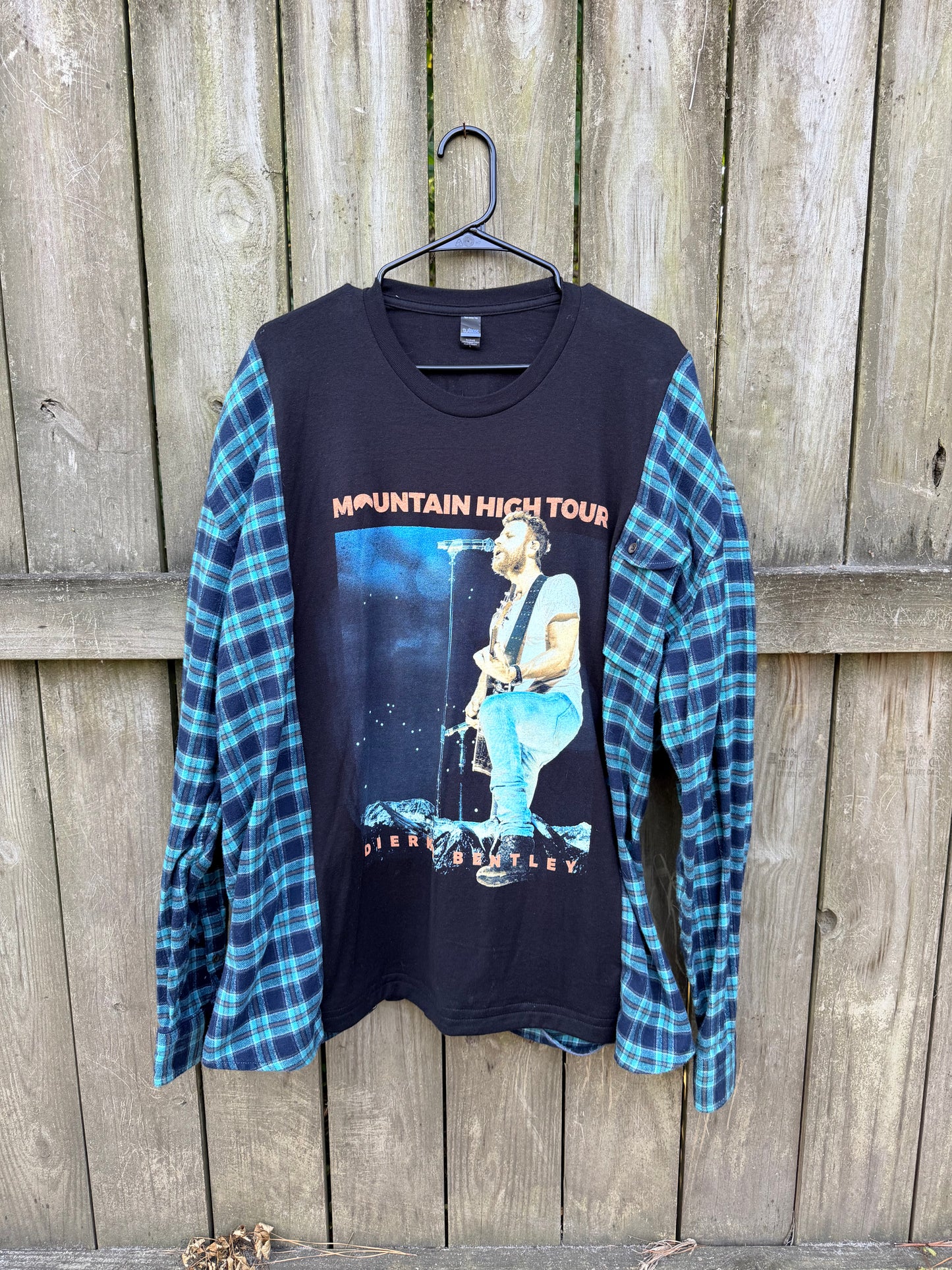 Dierks Bentley Mountain High Tour Flannel